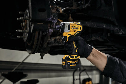 12v MAX 1/2-in. Cordless Impact Wrench Kit